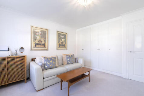 Brookbank Close-1...