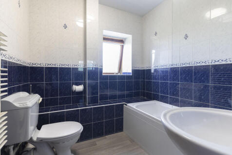 Clent Court-03