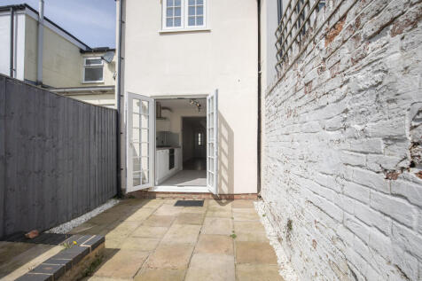 17 Sidney Street-...