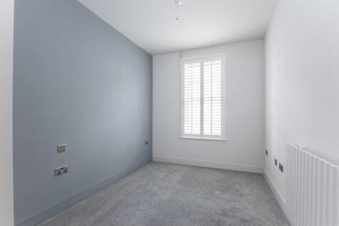 Flat 11, Buckingh...