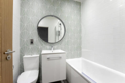 Flat 11, Buckingh...