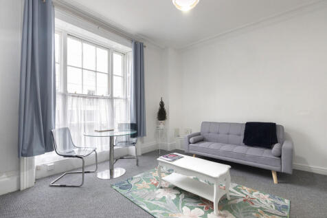 Flat 2, Grosvenor...