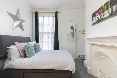 Flat 2, Grosvenor...