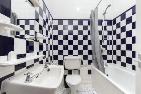 Flat 2, Grosvenor...