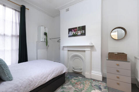 Flat 2, Grosvenor...