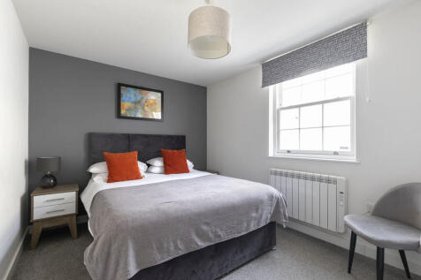 Flat 1, 10E-09