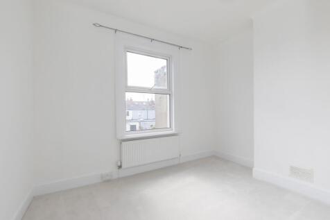 9 Leighton Road-1...