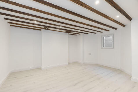 9 Leighton Road-1...