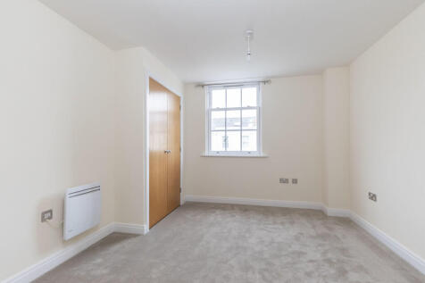 Flat 8, Regency S...