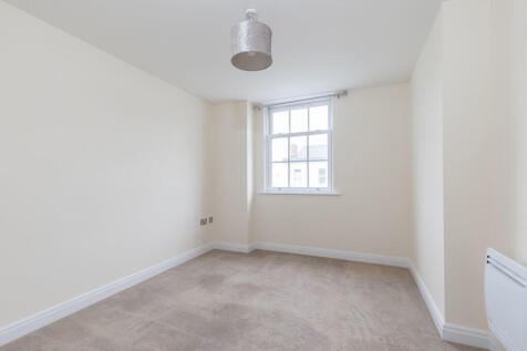 Flat 8, Regency S...