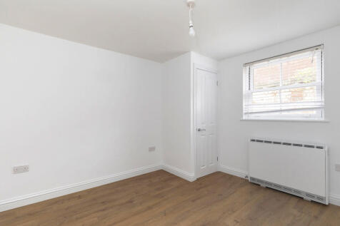 Flat 6, 442-446 H...