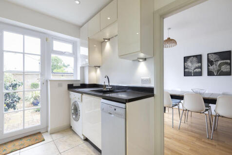 58 St Stephens Rd...