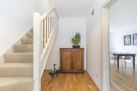 58 St Stephens Rd...