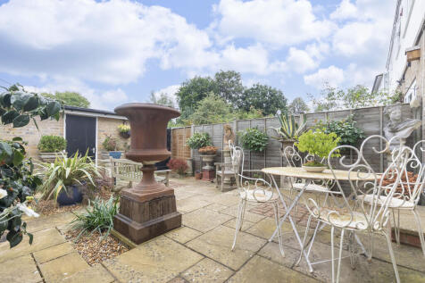 58 St Stephens Rd...