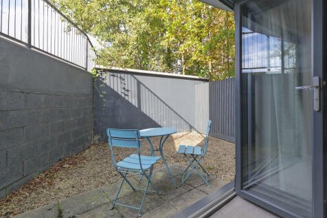 Flat 1, 117a St G...