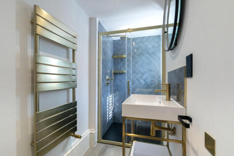 Pittiville Circus...