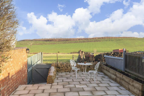 8 Guestriss Cotta...