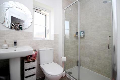 Bedroom Two En-suite