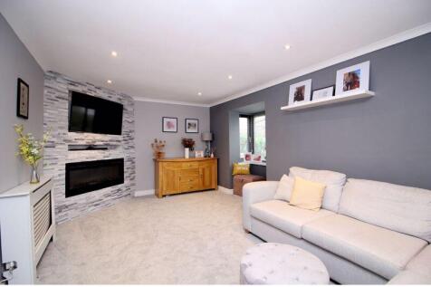 Lounge Photo 1