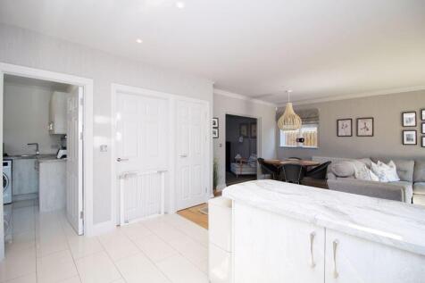 Open Plan Kitchen/Living/Dining Room