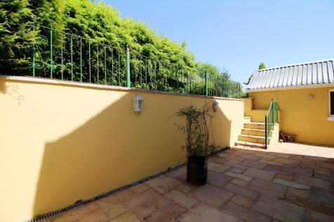 Property Image 28