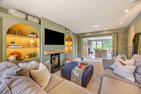 Sitting/Cinema Room