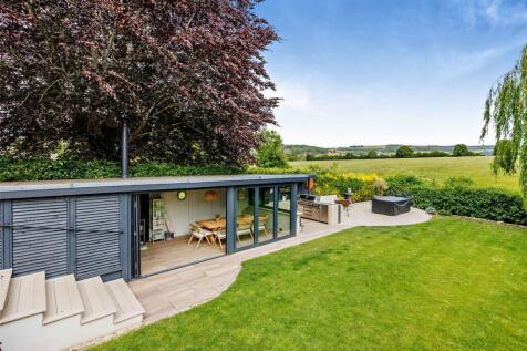 Large Garden Room