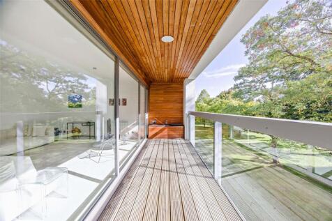 Wide Balcony