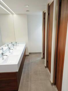 Elmbrook House Sunbury offices superloos.jpg
