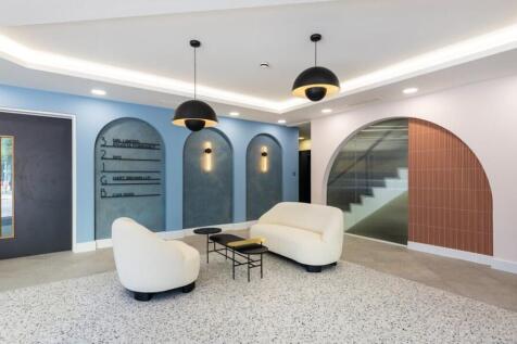 Goldvale House  Woking  Office 3.jpg