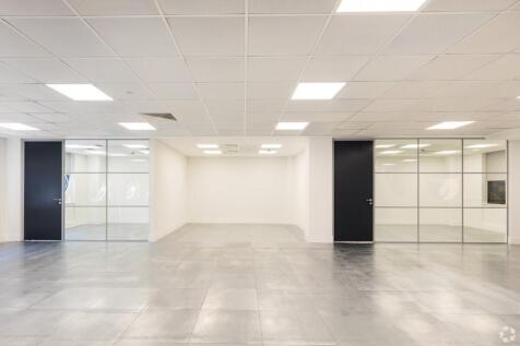 Goldvale House  Woking  Office 8.jpg
