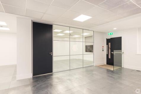 Goldvale House  Woking  Office 9.jpg