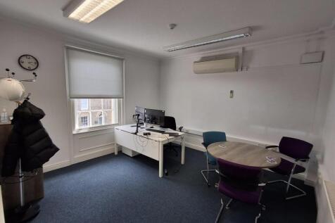 26 Bridge Street  Leatherhead 7.jpg