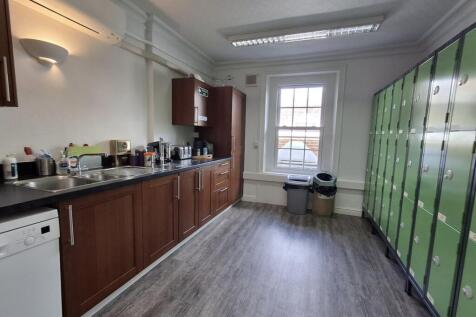 26 Bridge Street  Leatherhead 9.jpg