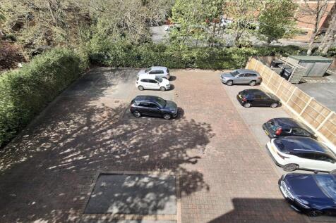 26 Bridge Street  Leatherhead 14.jpg