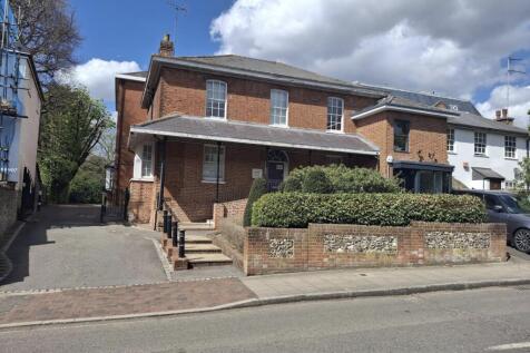 26 Bridge Street  Leatherhead 17.jpg