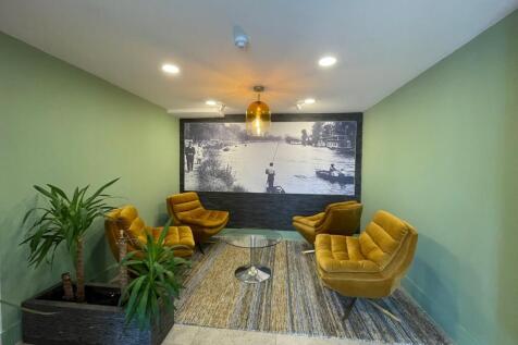 Waterman&#39;s House - Staines-upon-Thames (2)