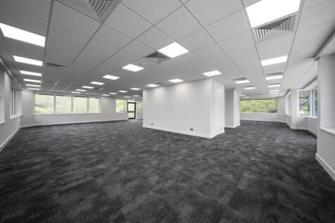 1590 Parkway 1.jpg