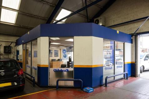 Kwik Fit Waterlooville Internal 12.jpg