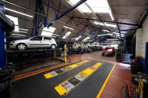 Kwik Fit Waterlooville Internal 14.jpg