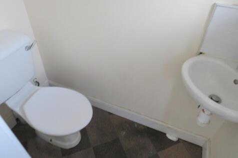 Cloakroom/wc