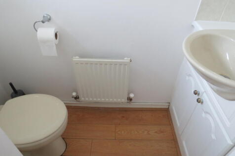 Cloakroom/wc