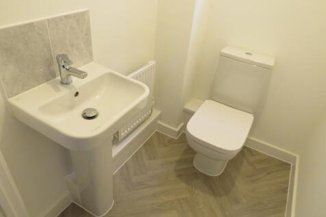 Cloakroom/wc