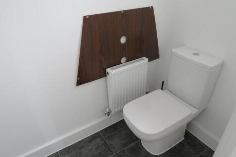 Cloakroom/wc