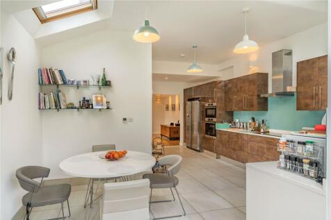 Kitchen/Breakfast Rm