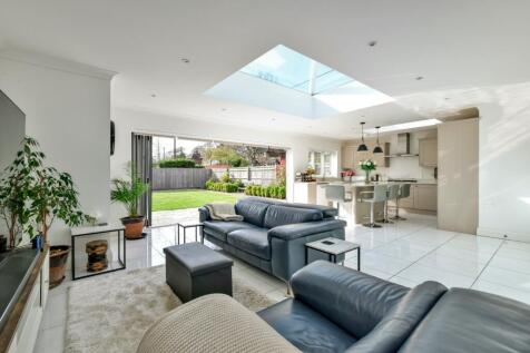Kitchen Family Room