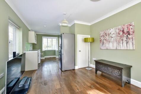 Annexe Sit/Bedroom 5