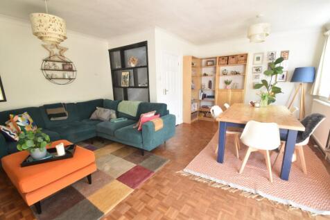 Lounge Dining Room