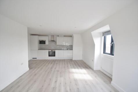 Kitchen / living are