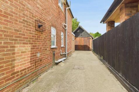 Side Driveway